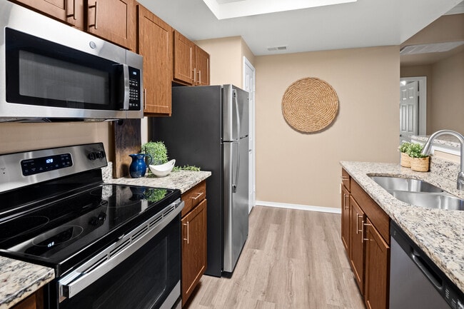 Photo - Lakeview At Parkside