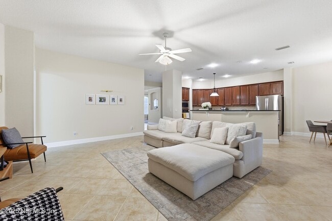 Photo - 9 Creek Side Dr