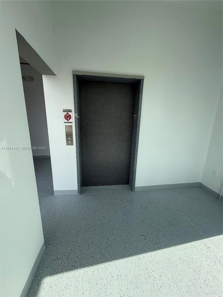 Photo - 1091 E 17th St Unit 301