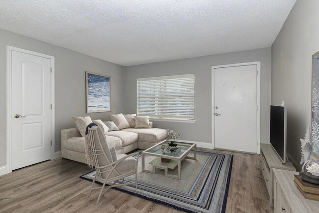 Photo - Seaside Apartments