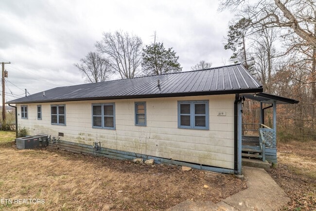 Photo - 219 Highland Ave