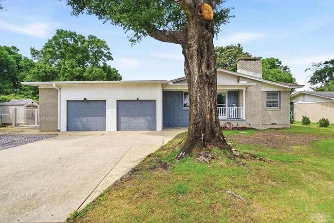 Building Photo - 730 Nagel Dr