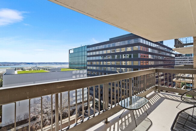 Photo - 1201 S Bell St Unit SI FL12-ID1056568P