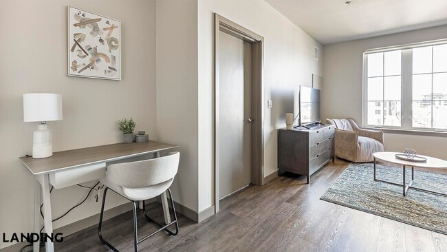 Photo - 1850 NW Front Ave Unit 517