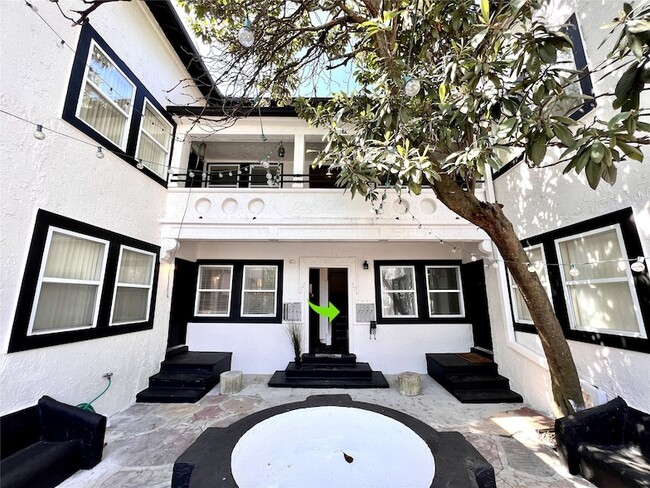 Photo - 415 Fairview St Unit 4