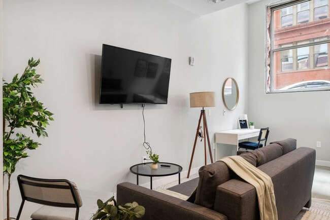 Photo - 205 W 4th St Unit ID1301397P