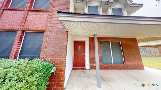 Photo - 609 Man O War Dr