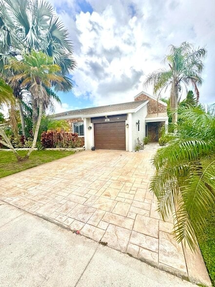 Photo - 531 SW 167th Terrace