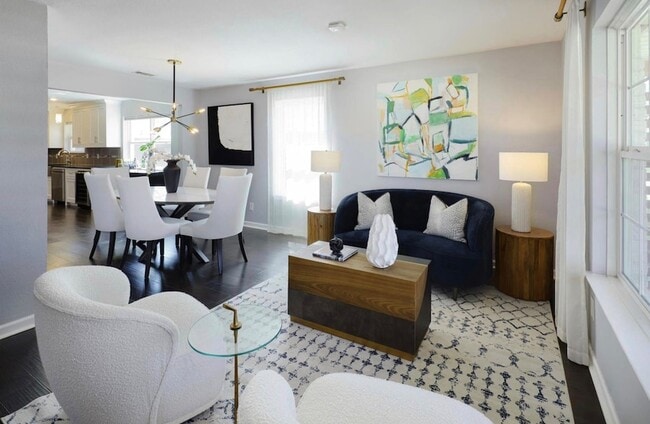 Building Photo - 10282 Vinemont St