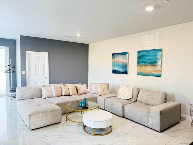 Building Photo - 1968 NW 25th Ave Unit ID1225781P