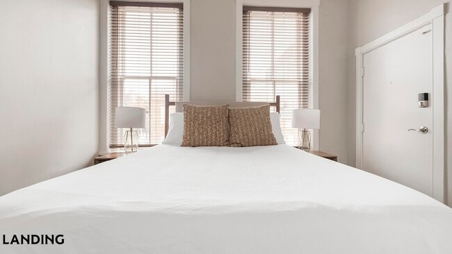 Photo - 617 W Lexington St Unit B3