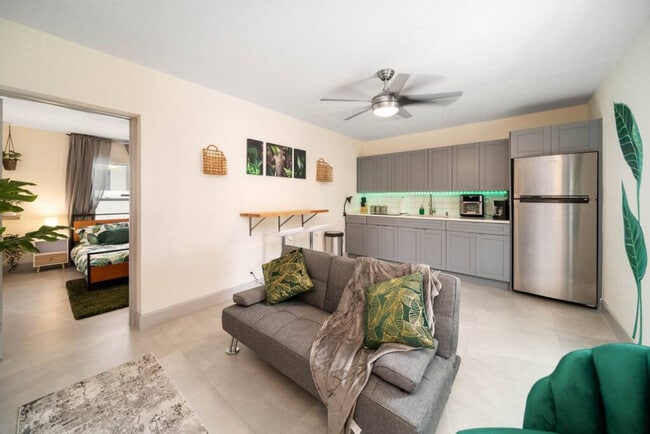 Photo - 1702 NE 9th St Unit ID1369639P