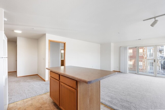 Photo - Six Points Apartments