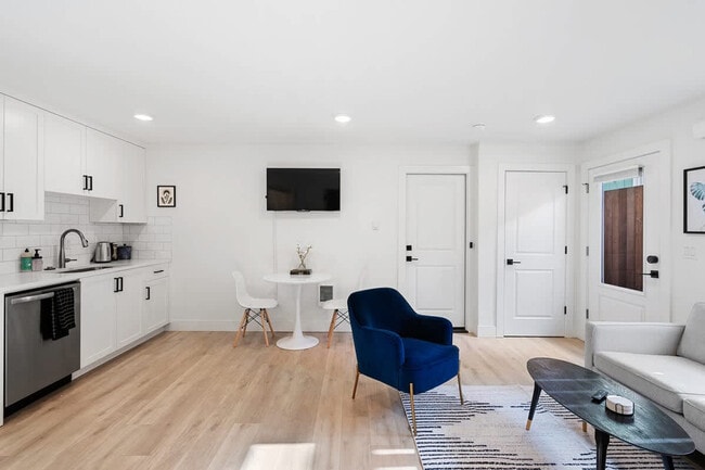 Photo - 5255 NE 15th Ave Unit SI ID1550284P