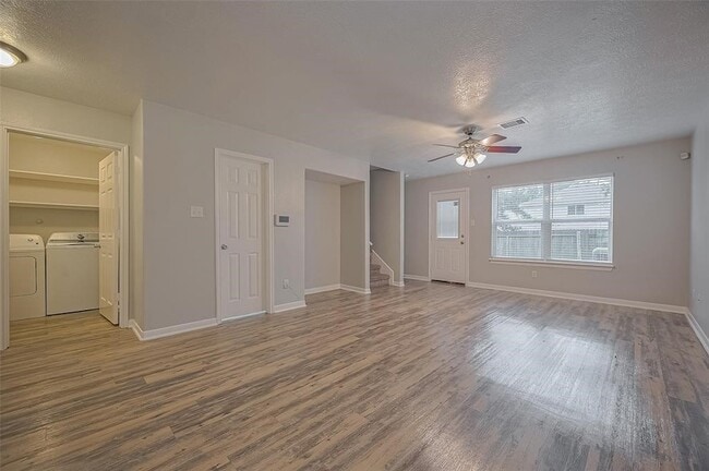 Photo - 5009 Willow Point Dr