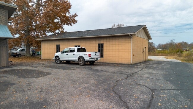 Photo - 6032 W Andrew Johnson Hwy