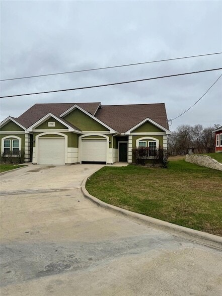 Building Photo - 398 Mesa Dr Unit B