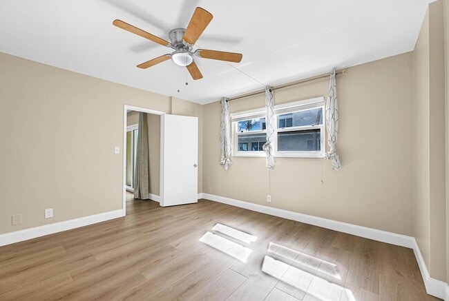 Photo - 1161 Hillsboro Mile Unit 207 Unit 207