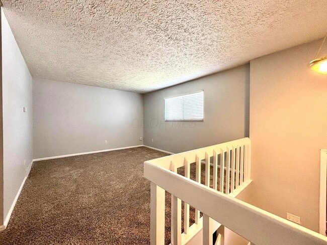 Photo - 4927 Godown Rd