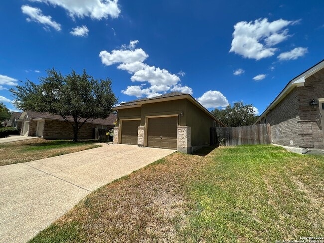 Photo - 1303 Bluff Forest