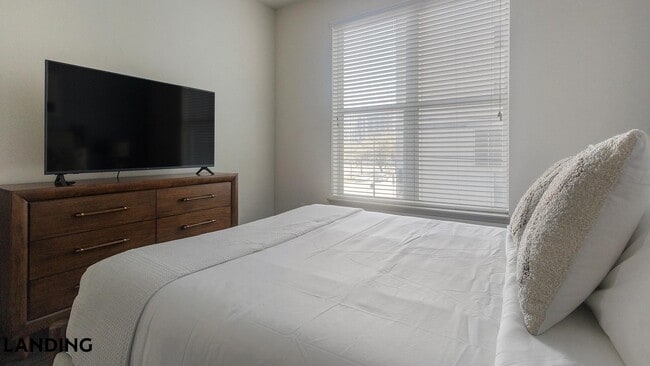 Photo - 1711 Caroline St Unit 234