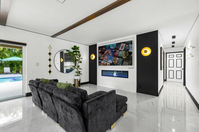 Photo - 10366 NW 15th St Unit SI ID1450234P