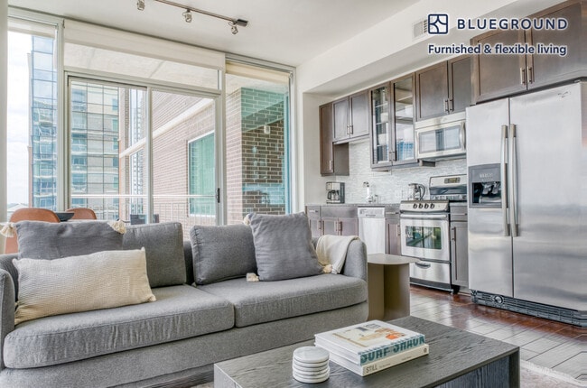 Photo - 301 Brazos St