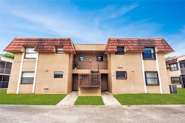 Building Photo - 14913 SW 104th St Unit 1622