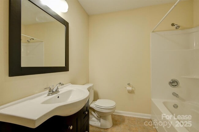 Photo - 421 E McLelland Ave