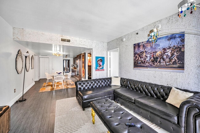Photo - 485 Brickell Ave Unit SI FL19-ID1524688P
