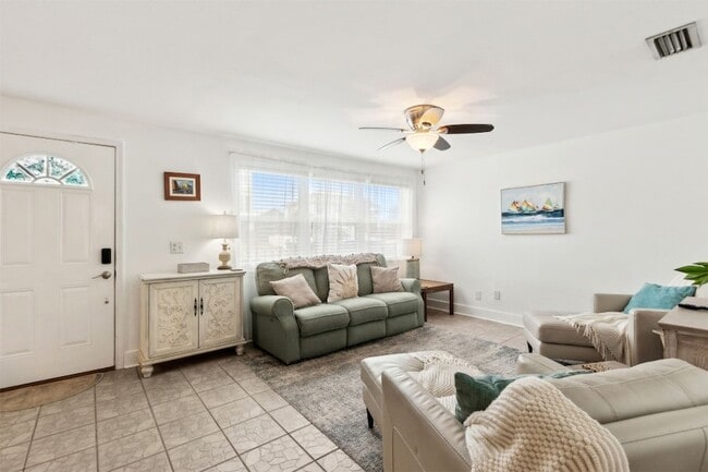 Photo - 729 N Fletcher Ave