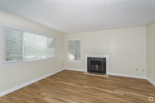 3BR, 2BA - 1,400 SF B - Rollingwood Duplex Homes