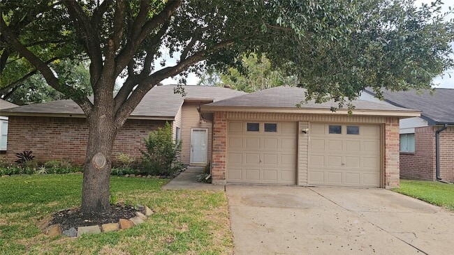 Photo - 2610 Strait Ln