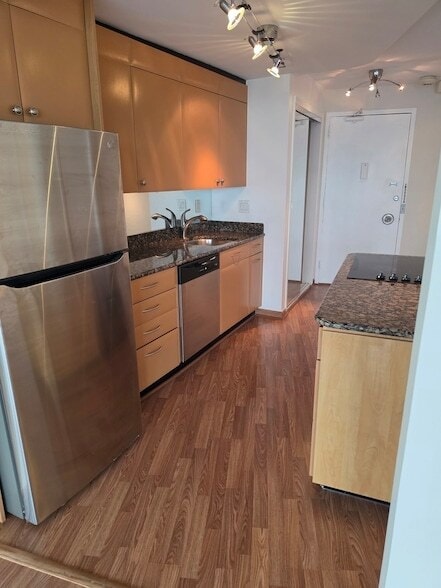 Photo - 300 N State St Unit 5902