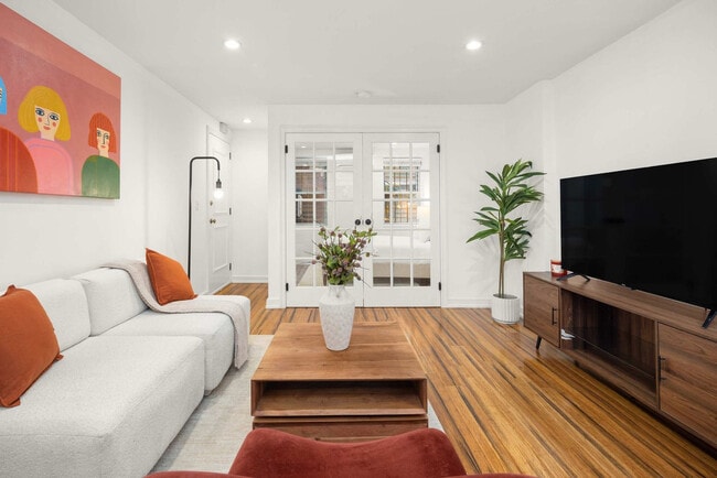 Photo - 49 W 16th St Unit ID1289703P