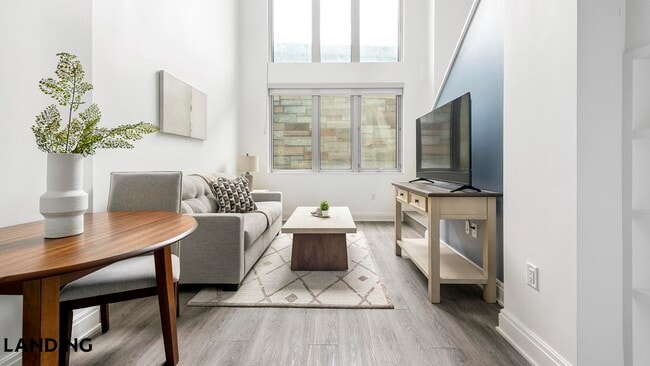 Photo - 600 4th St SW Unit 111