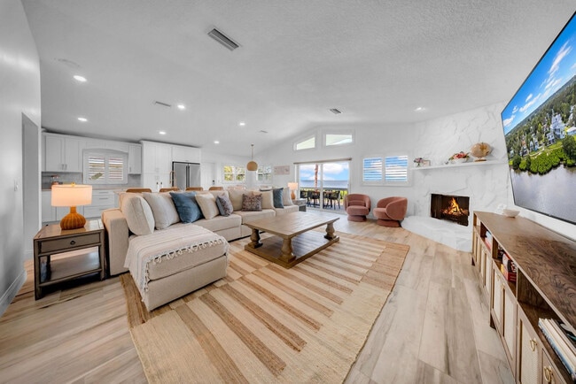 Building Photo - 555 S Gulf Dr Unit ID1308649P