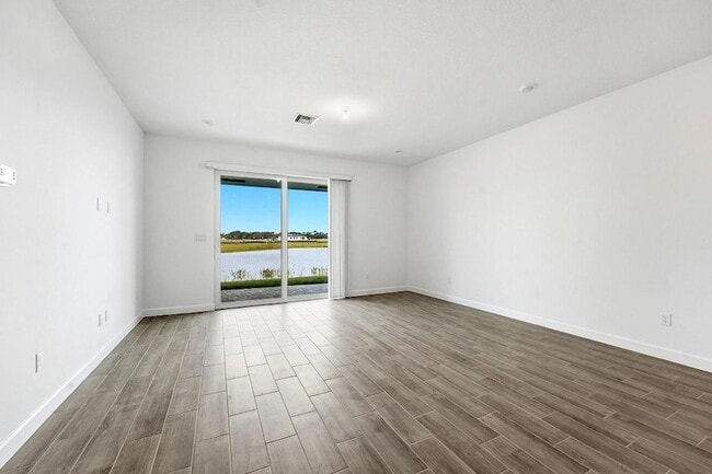 Photo - 3790 Harborside Ave