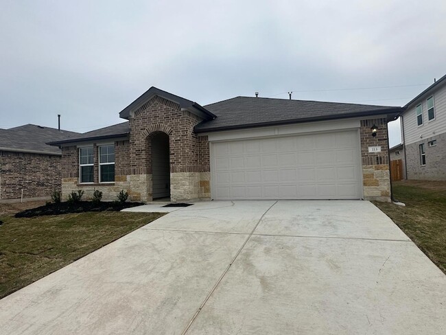 Photo - 113 Briggs Ln
