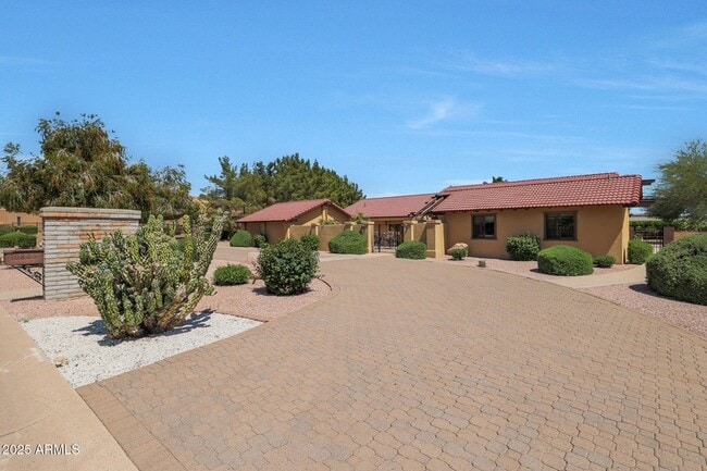 Photo - 10825 N 85th Pl