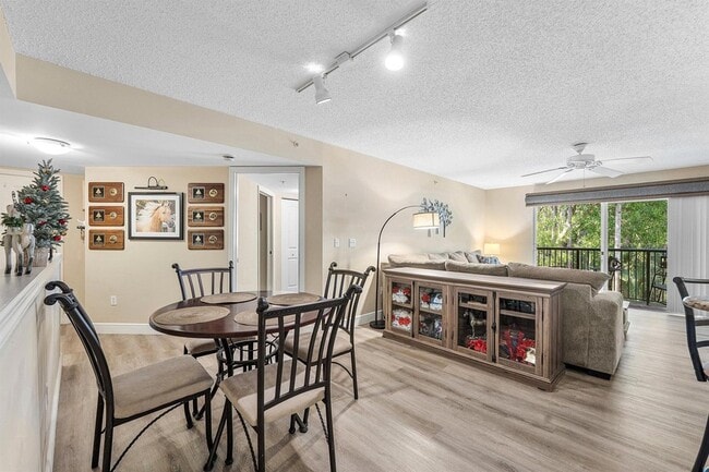 Photo - 1000 Crestwood Ct S Unit 1015