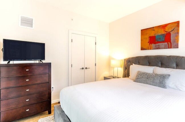 Photo - 131 Seaport Blvd Unit SI FL12-ID1050338P