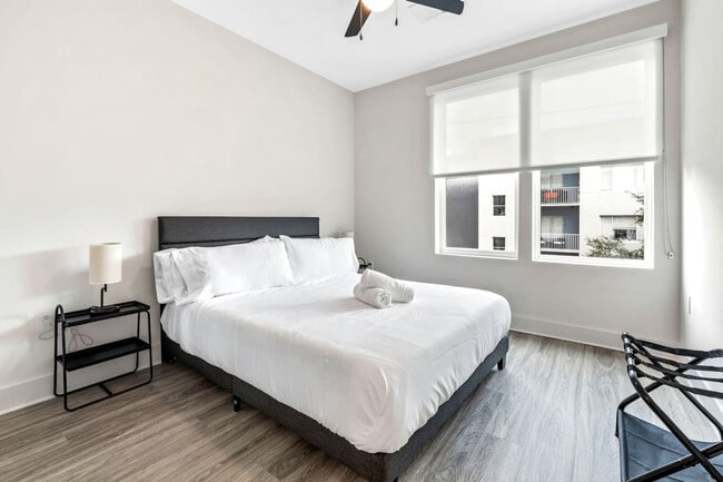 Photo - 617 N 12th St Unit ID1312554P