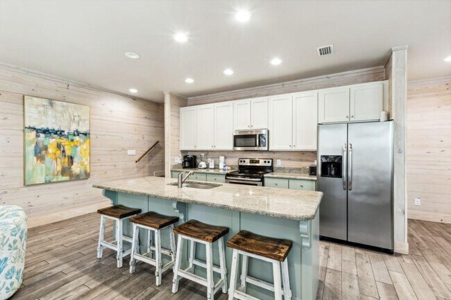 Photo - 487 E 1st Ave Unit ID1266408P