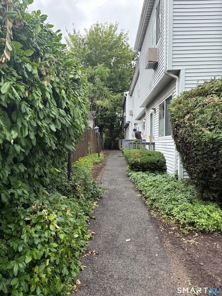 Building Photo - 7 Piave St