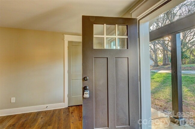 Photo - 824 2nd St