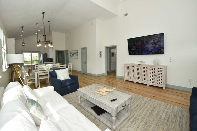 Building Photo - 37 Atlantic Dr Unit ID1261604P