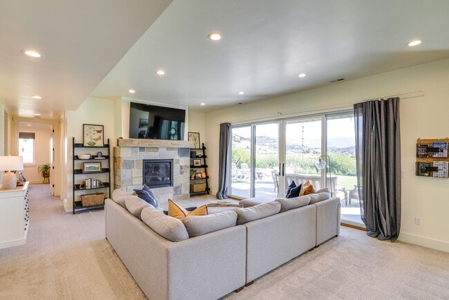 Building Photo - 1202 Homestead Dr Unit SI ID1596242P