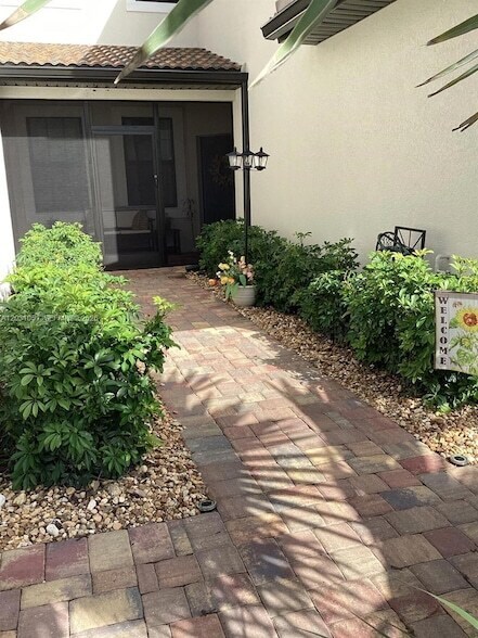 Photo - 5710 Mayflower Way Unit 102