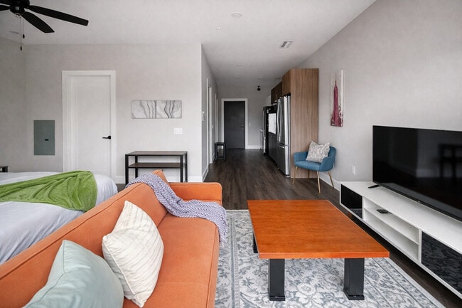 Photo - 4618 Douglas St Unit SI ID1463131P